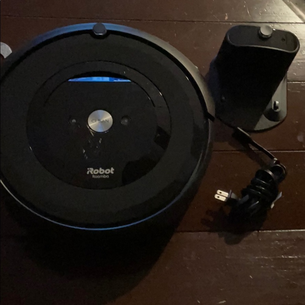 ROBOT ROOMBA